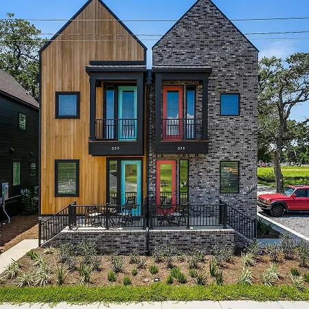 Downtown Pensacola Townhome - Clubb St