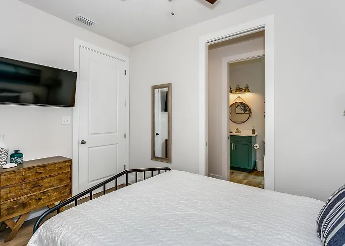 Holiday home Downtown Townhome - Clubb St *